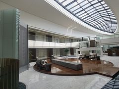 -上海滴水湖皇冠假日酒店