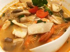 -美奈小馆·越南料理(中航城君尚购物中心店)