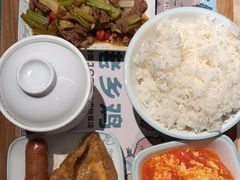 -老乡鸡(上海白玉兰广场店)
