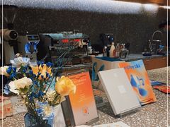 -蔚来中心(北京中关村店)