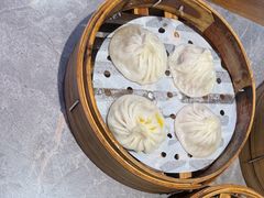 -莱莱小笼·乔艾