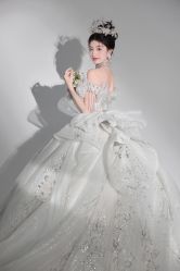 -梵汐婚纱摄影(东方之门店)