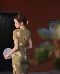 -租旗袍租礼服馆