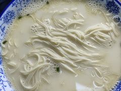 -雪琴面馆富安特色鱼汤面(城中花园店)