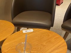 -星巴克臻选(上海中环广场2F店)