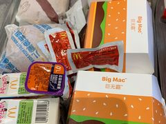 -麦当劳(展览路店)