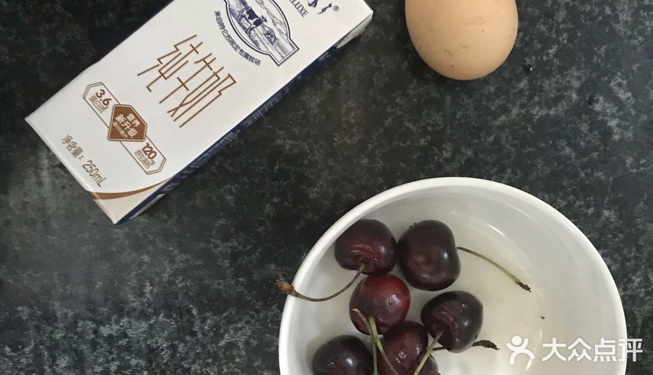 简易菜谱 | 跟着何炅三步做好一碗双皮奶
