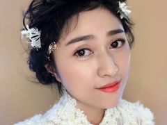 -金夫人化妆摄影职业培训学校