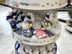 -中免(澳门机场免税店)