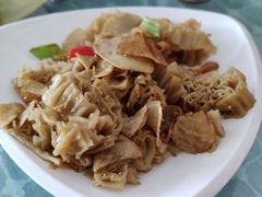 -天天向上素食餐厅(五台山店)