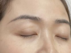 -一个差评成就的纹眉店