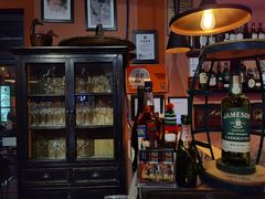 -SISTERS BAR RESTAURANT川意酒馆(嘉善老市H楼店)