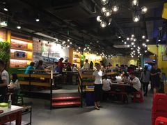 大堂-钢管厂五区小郡肝串串香(南山店)