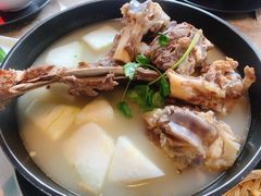 -沪小胖小龙虾(淮海中路旗舰店)