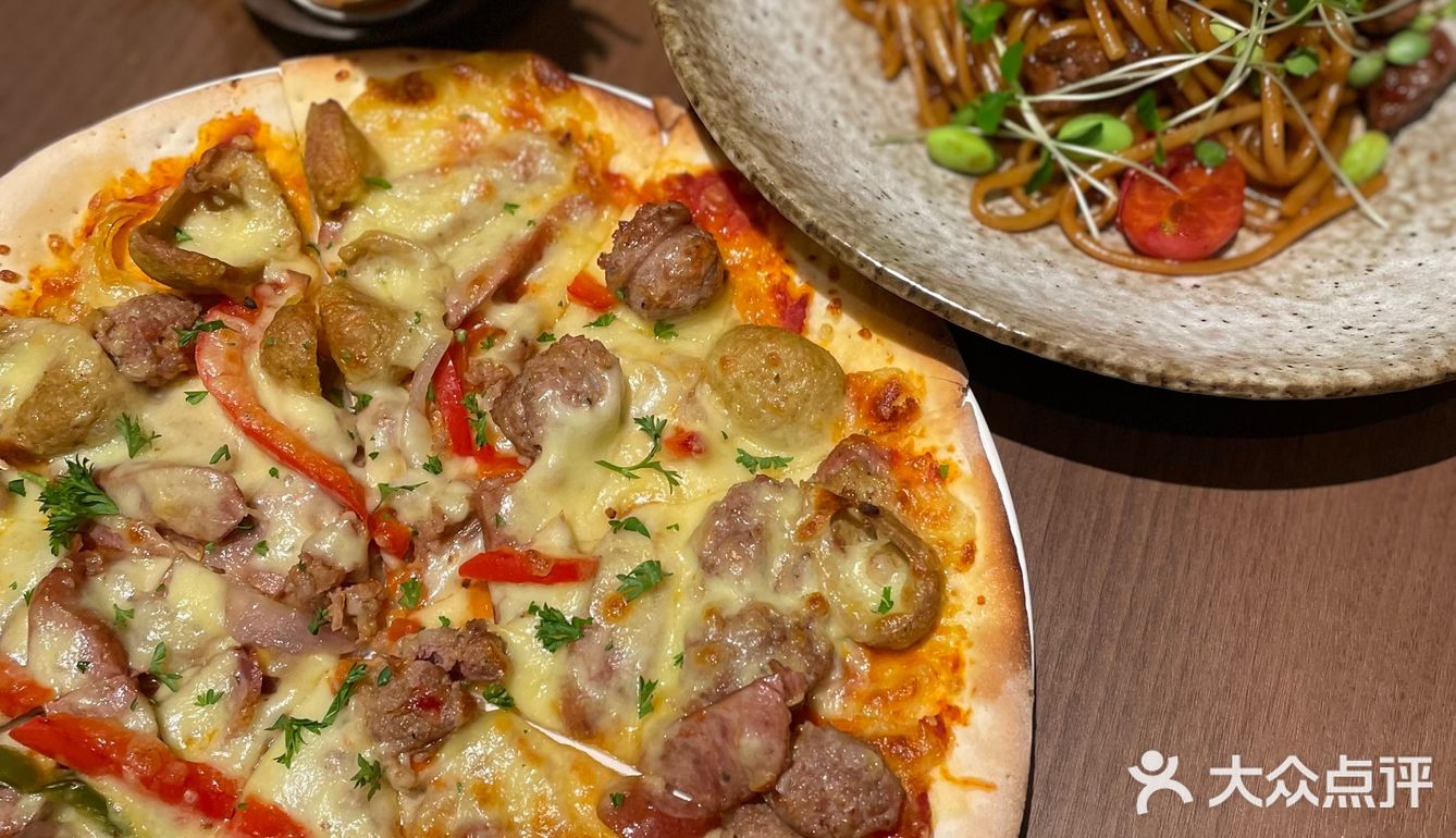 超有情调的美食餐厅🍴～