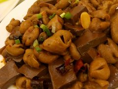 肥肠鸭血-江南大酒店·地道正宗有锅气的江西菜(中华北大街店)