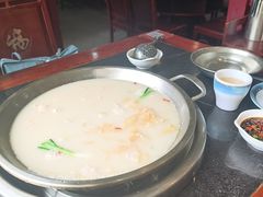 -老来福·非遗酸汤兔(凯旋路店)