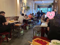 大堂-水碾河刘老大串串香(水碾河路店)
