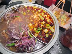 -辣尚瘾·烤鱼·新川菜(牡丹园直营店)