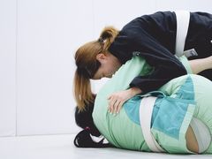 -菠萝格斗巴西柔术训练馆