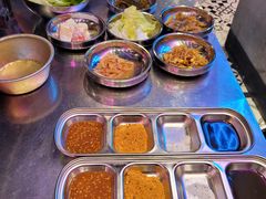 免费小菜-豚豚家돈돈가韩国锅盖烤肉(新北万达店)