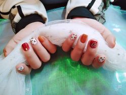 -艾珂·美甲美睫