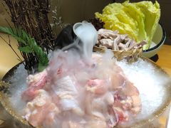 -洪氏嗨捞·广东猪肚鸡·椰子鸡火锅(西咸万象城店)