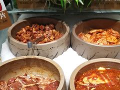 -金滏山烤肉·海鲜·火锅自助餐厅(襄阳万达店)