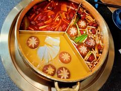 奔驰锅-湊湊火锅·茶憩(东城万达店)