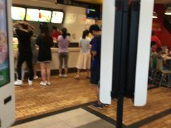-麦当劳(百联西郊购物中心店)