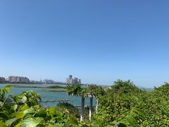 -皇马海口湾海景酒店(万绿园秀英港店)