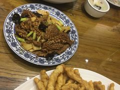 -泉畔人家·老济南经典鲁菜(大明湖店)