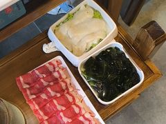 -永發發串串火锅馆·烧烤·大排档(传媒大学店)