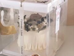 -小苍兰风铃草·礼物蛋糕(沈阳店)