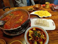 -亮欢寨酸汤鱼(沙冲路店)