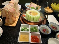 -得意咚瓜·顺德鱼生·冬瓜火锅(深圳首店)