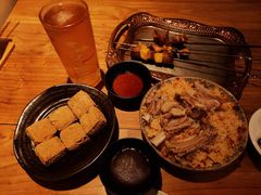 羊排抓饭-阿里家·新疆烤肉酒場 by MIG