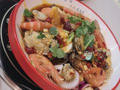 -老东镇啤酒屋海鲜加工·蒸汽海鲜·海鲜烧烤(台东店)