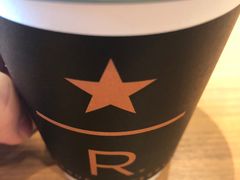 -星巴克臻选(上海虹桥新天地三店)