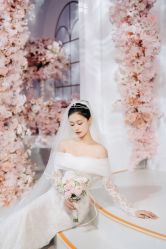 -拉瑞娜LaReine婚纱礼服高级定制