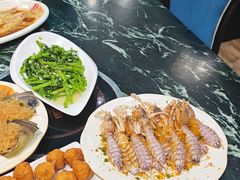 -小海豚•老字号海鲜餐厅(天涯店)