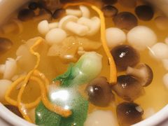 菌菇皇养生汤-荣公子创意菜