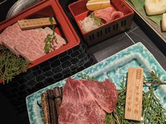 -山川小町·极番烧肉(新地假日广场店)