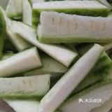 鸡肉搭配丝瓜做的丝瓜肉汤