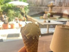 -潮一不贰·法式甜品·生日蛋糕·西式简餐(外滩店)