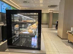 -星巴克(上海虹桥站2A检票口)