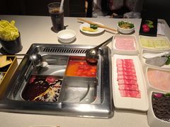 -海底捞火锅鲜切牛肉主题店(长寿路店)