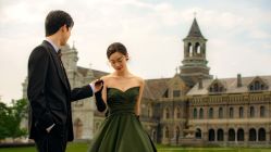 -雪中彩影婚纱摄影·微光艺术中心