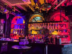 -周庄红庭演艺酒吧