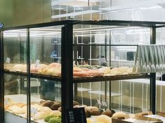 面包甜点陈列柜-奈雪的茶(华侨城创意园店)